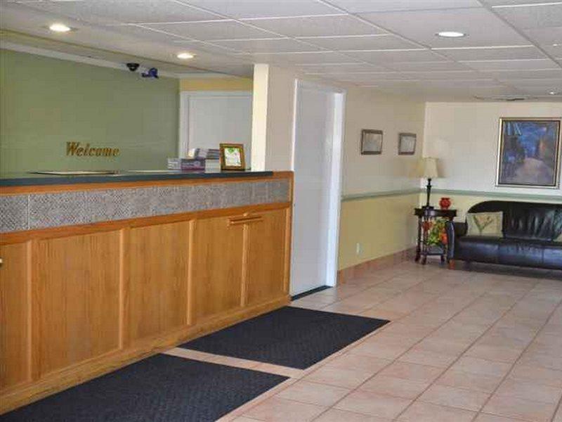 Inn Clarion Ferry Pass