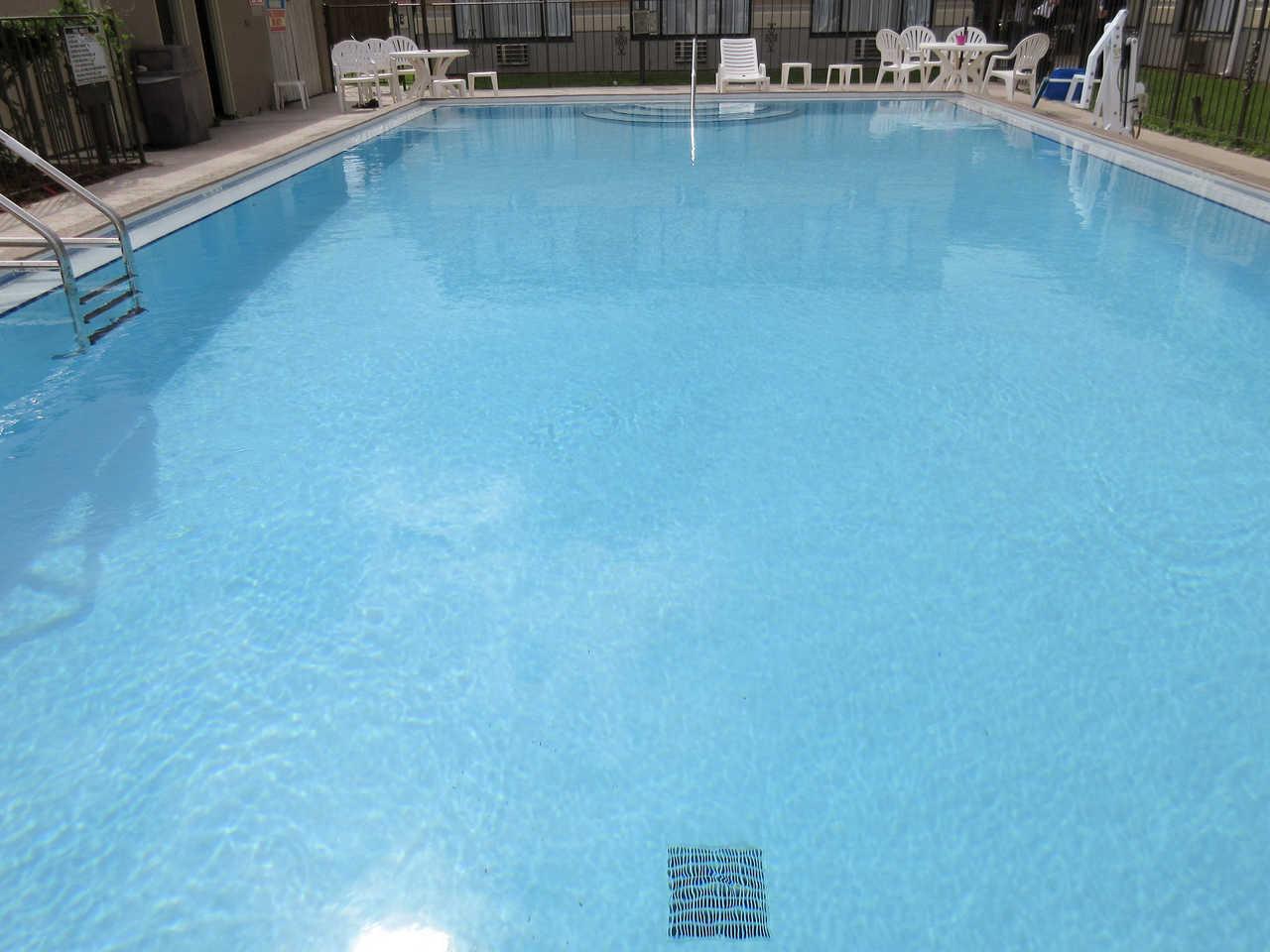 Clarion Inn