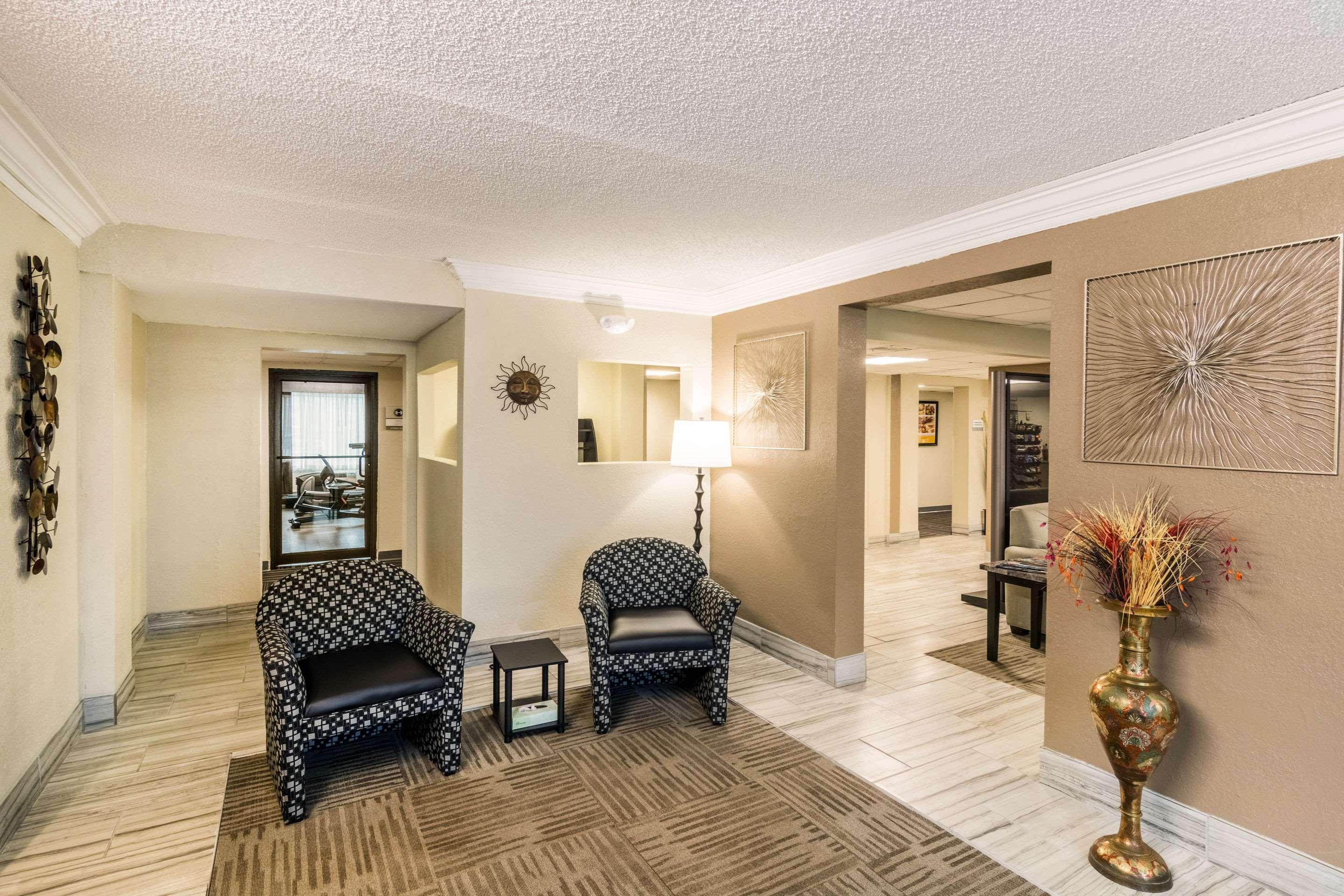 Clarion Inn